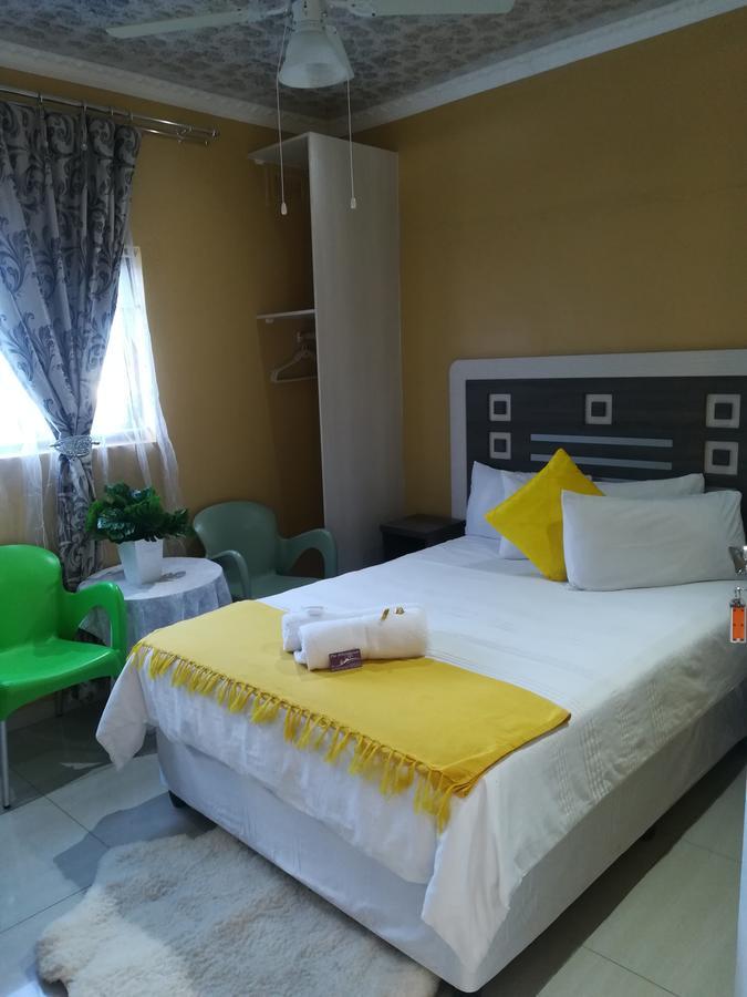 The Whitehouse Hotell Port Shepstone Exteriör bild